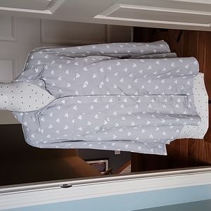 Heart pattern Gray and White Blouse size 12-14